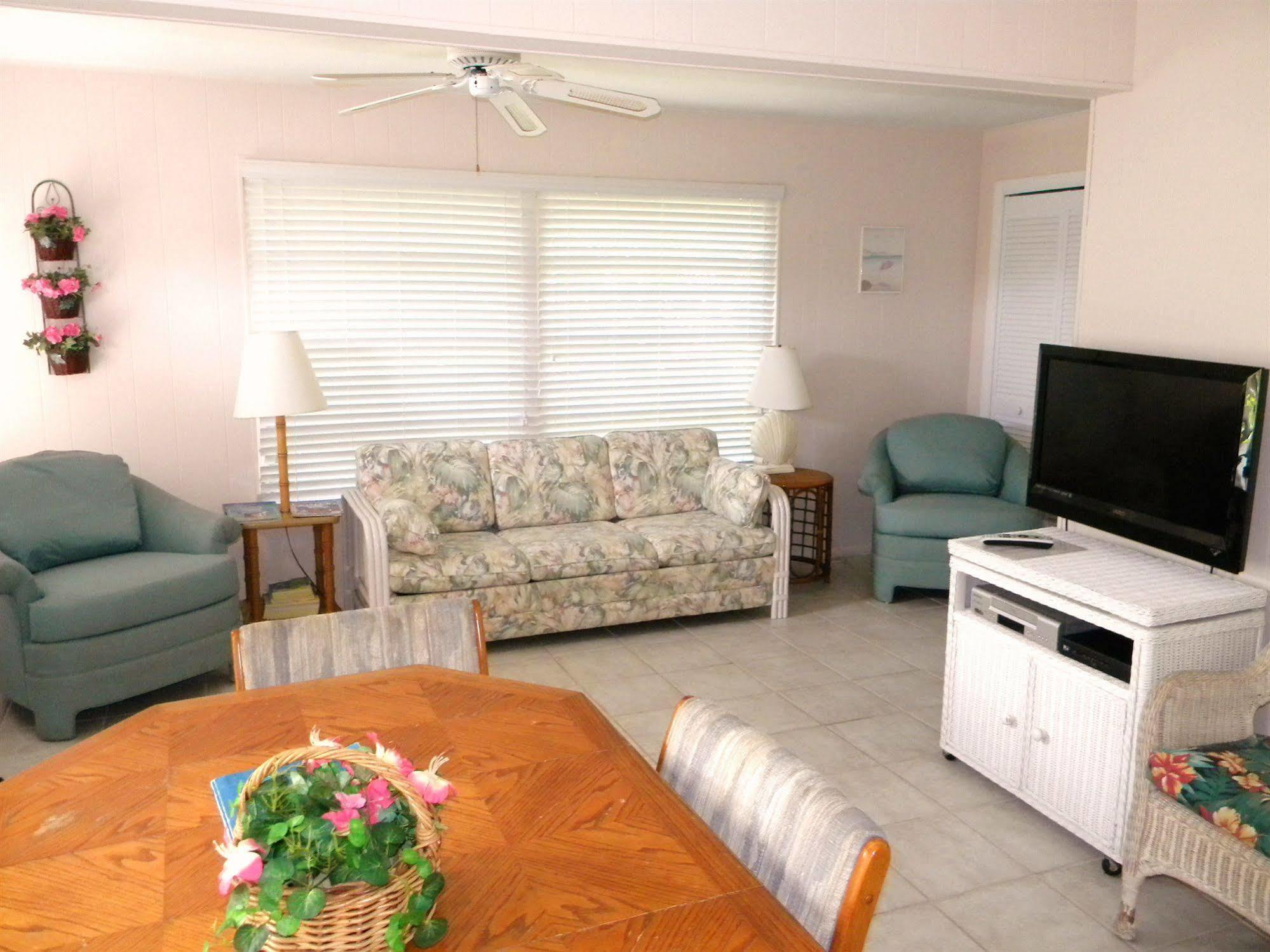 Gulf Breeze Cottages Санибел Экстерьер фото