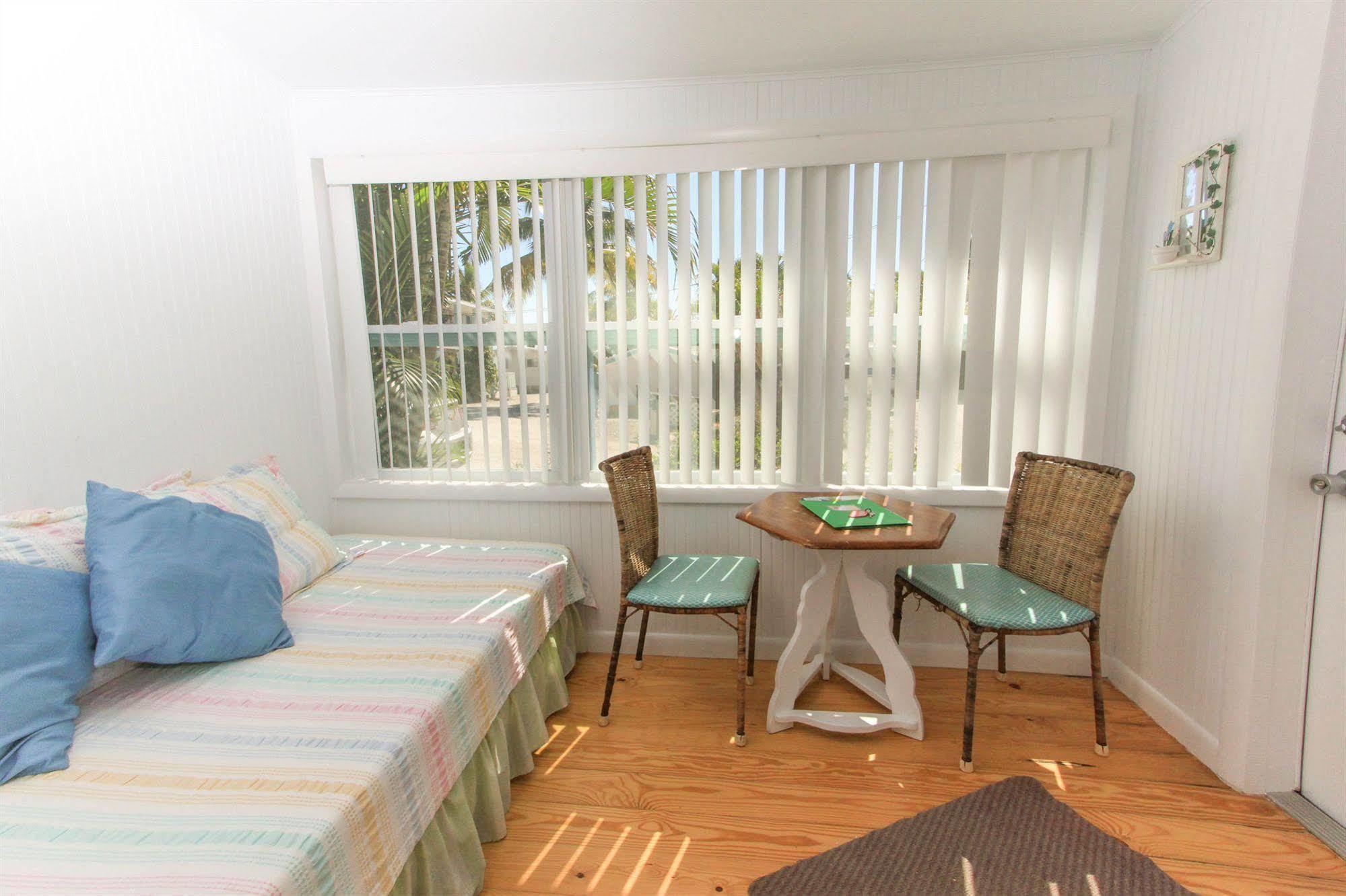 Gulf Breeze Cottages Санибел Экстерьер фото