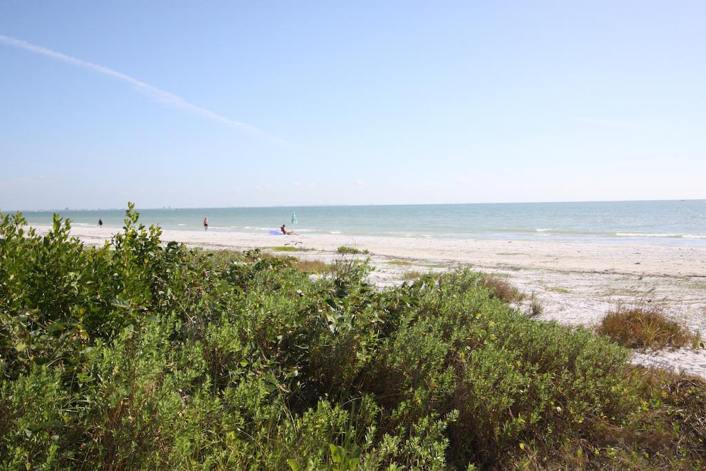 Gulf Breeze Cottages Санибел Экстерьер фото